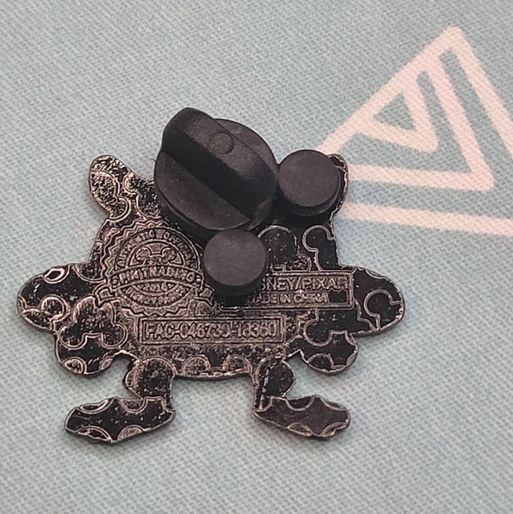 Monsters Inc. Mike Wazowski Disney Pin - Picture 2 of 2